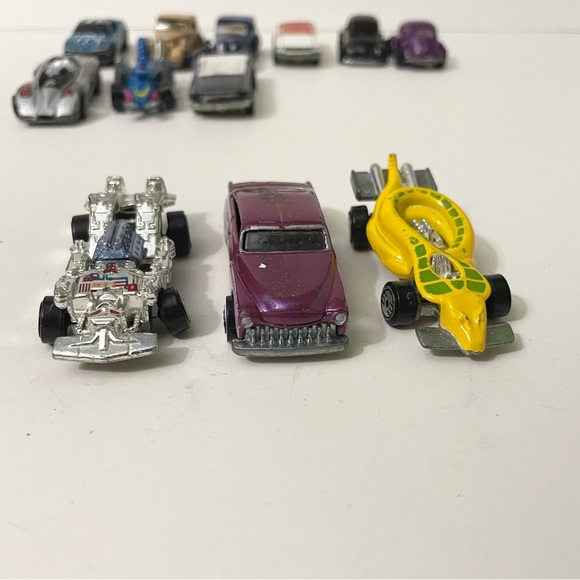 Lot of 12 Vintage Hot Wheels Diecast Cars - Picture 4 of 16